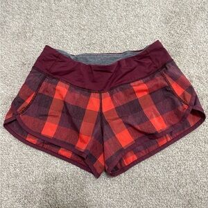 Women’s Lululemon Brand Athletic Running Shorts size 4 EUC